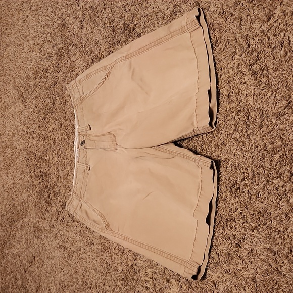 American Eagle Longer Length Khaki Shorts - Picture 1 of 5
